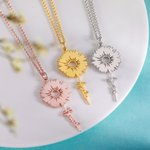Collier avec Prénom Vertical Personnalisé Collier en Chrysanthème Soleil Croyance Cadeau de Noël Anniversaire Saint-Valentin pour Elle