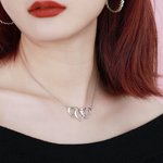 Henkilökohtainen äidin kietoutuneet sydämet kaulakoru lasten nimet & syntymäkivet