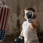 Personliga boxningshandskar i läder för barn och ungdomar med broderat namn för kickboxning Muay Thai MMA Födelsedagspresent för pojke flicka