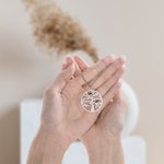 Collier Personnalisé Prénom Forme Arbre Généalogique Symbole de Famille Cadeau Anniversaire Fête des Mères pour Mère Grand-Mère