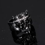 Gravierter Geburtsstein Skeleton King Skull Ring