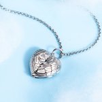 Collier Coeur Personnalisé avec Photo Médaillon avec Ailes d'Ange Cadeau d'Anniversaire Noël Saint-Valentin pour Elle Mère