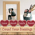 Décoration de Bureau Personnalisée avec 1-10 Noms sur Cœurs et Texte sur Bloc Cadeau Décoratif Intérieur pour Famille Maman