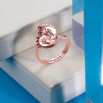 Anillo personalizado con nombres de bebé y piedras de nacimiento