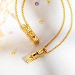 Collier Personnalisé avec Pierre de Naissance d'Enfant Pendentifde MOM/MUM de Barre en Cage Cadeau Anniversaire Fête des Mères pour Elle