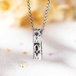 Collier Personnalisé avec Pierre de Naissance d'Enfant Pendentifde MOM/MUM de Barre en Cage Cadeau Anniversaire Fête des Mères pour Elle