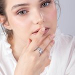 Anillo de nudo de cinta personalizado con 1-8 piedras de nacimiento y nombres grabados Zircon Family Jewelry Mother's Day Birthday Gift for Mom Grandma