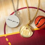 Diskbaskethalsband med nummer och födelsesten i silver | Callie