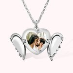 Collier Coeur Personnalisé avec Photo Médaillon avec Ailes d'Ange Cadeau d'Anniversaire Noël Saint-Valentin pour Elle Mère