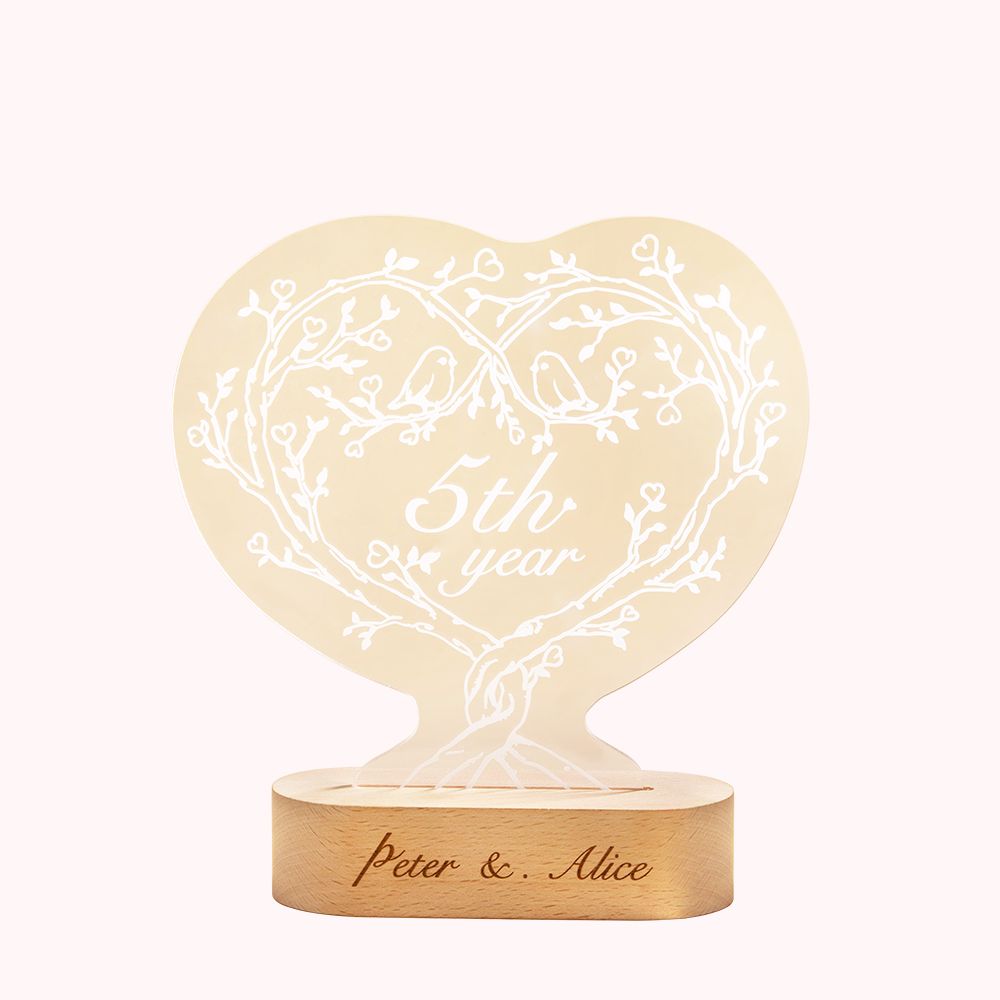 Veilleuse LED en forme de coeur avec cadeau d'anniversaire de base en bois