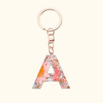 Porte-clés lettre en résine Fleurs