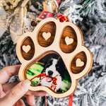Ornement de Noël personnalisé avec photo de patte d'animal et nom pour les amoureux des animaux.
