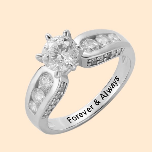 Anello personalizzato in argento sterling con incisione su pietra preziosa e testo, regalo di fidanzamento per donne.