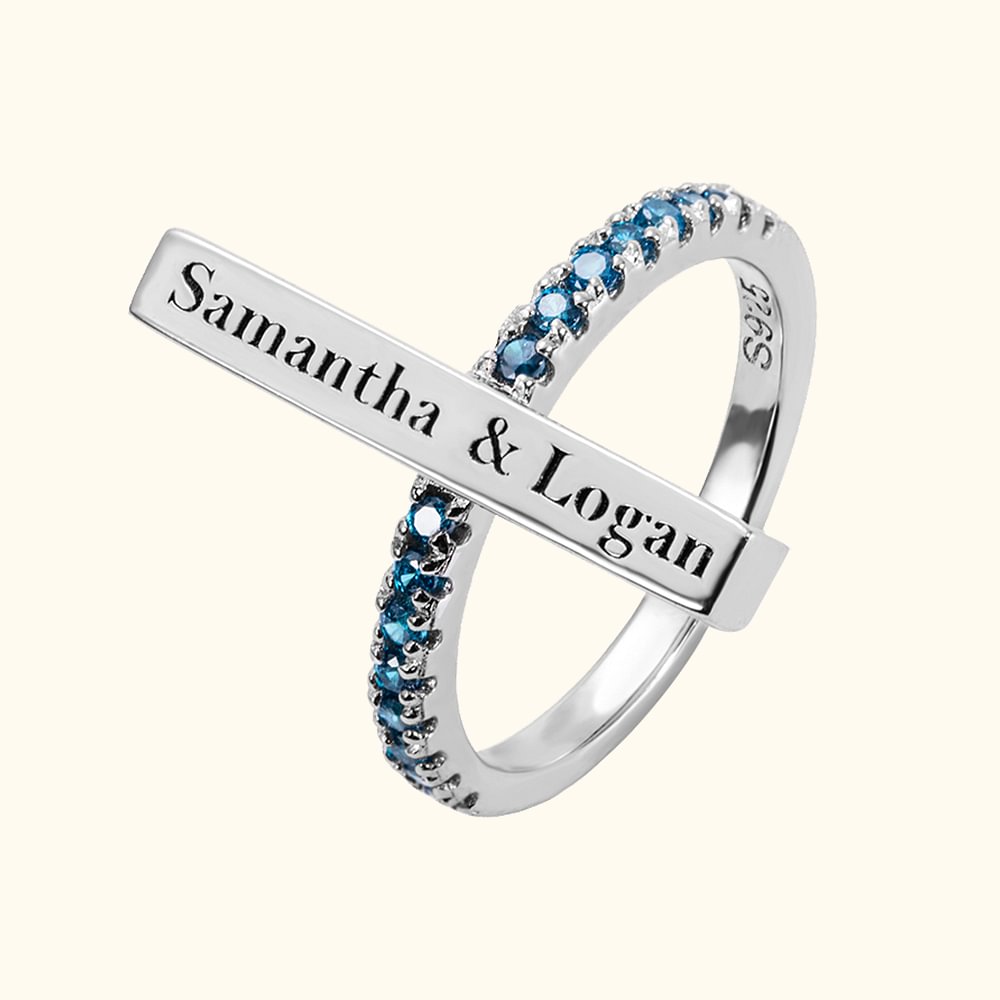 Bague de Fiançailles Barre Gravée Avec Accents & 2 Prénoms Personnalisée