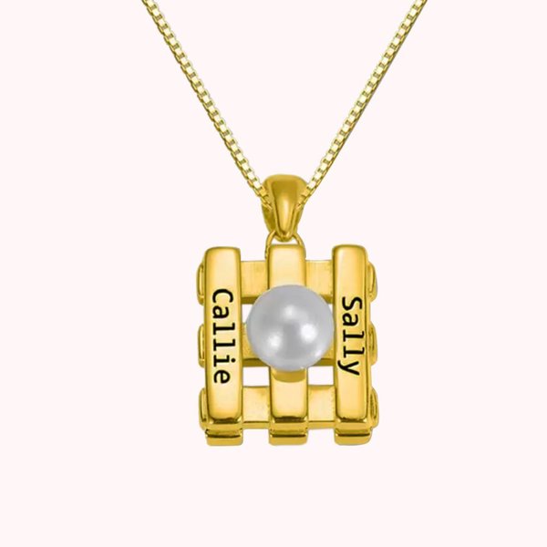Build Home Pearl Necklace with Family Names