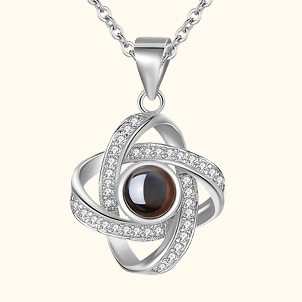 Collier de projection de photo de trèfle à quatre feuilles avec je t'aime en 100 langues