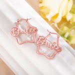 Pendientes personalizados con nombre de varias formas
