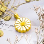 Custom Daisy Flower Name Necklace for Women