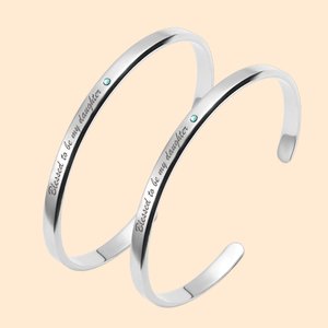 Benutzerdefinierte graviert Mutter & Tochter Birthstone Armreif Set von 2