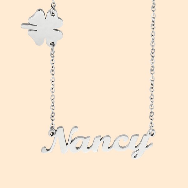 Collar con nombre clavícula mariposa de moda personalizado