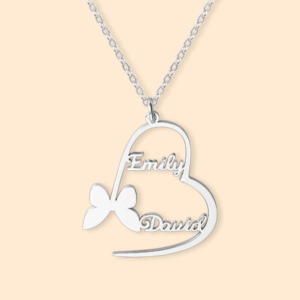 Halsketting met de naam van het bruidspaar in de vorm van een hart