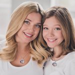 Personalisierte Sterling Silber Mutter und Kind Elefanten Halskette mit Kristallen verziert