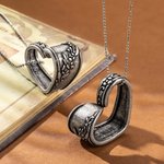 Henkilökohtainen kelluva sydän kukkakuvio lusikka Vintage kaulakoru naisille