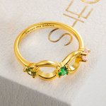 Gepersonaliseerde oneindigheidsring met 3 geboortestenen met gegraveerde tekst Moederdag Verjaardagscadeau voor haar