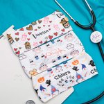 Personalisiertes Krankenschwester-Stirnband mit Knöpfen