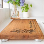 Billot en Bois Personnalisé avec Gravure de Nom et Fleur de Naissance Cadeau Fête Anniversaire pour Amoureux de Cuisine