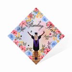 Gepersonaliseerde rug silhouet bloemen Grad Cap Decor met naam en jaar