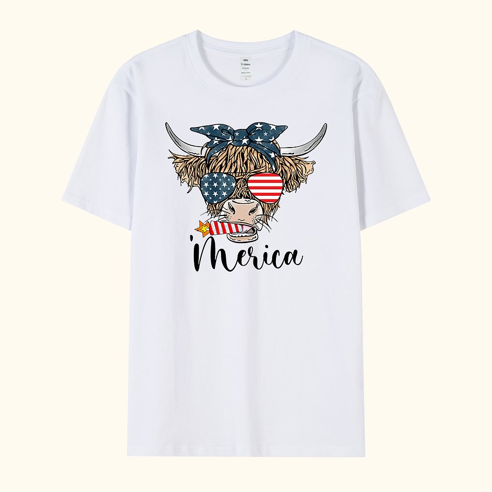 T-shirt personnalisé de la fête de l'Indépendance avec drapeau américain Highland Cow Chemise amusante du 4 juillet