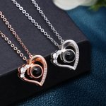 Collier Photo Projection Personnalisée Forme Coeur Micro Sculpté Cadeau Anniversaire Saint Valentin pour Femme