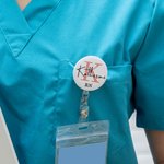 Personalisierte einziehbare ID-Ausweisrolle mit Namen für medizinisches Personal