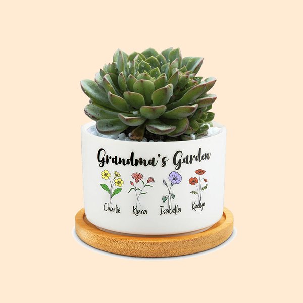 Personalised Birth Flower Plant Ceramic Pot Planter and Bamboo Base with 1-8 Names Mother's Day Gift for Grandma Mom