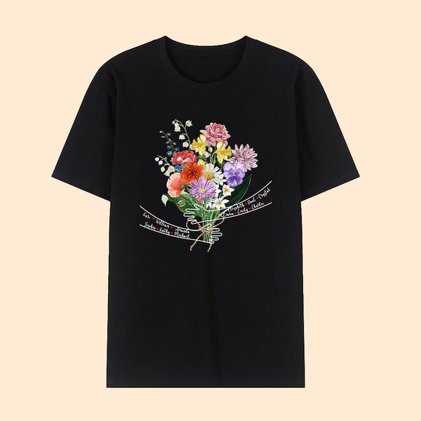 Family Birth Flower Bouquet Name T-shirt