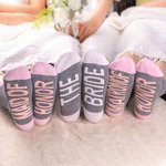 Personalisierte Baumwolle Brautjungfer Socken mitTags Hochzeit Geschenke