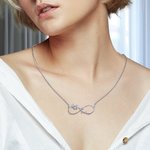 Personalisierte Geburt Blume und Name Unendlichkeit Halskette Geschenk für sie