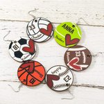 Gepersonaliseerde sport Baseball basketbal voetbal bengelen oorbellen met naam en nummer Game Day Gifts voor speler moeder