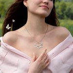 Personalisierte Unendlichkeit und Herz-Anhänger mit Namen Geburt Monat Schmetterling Halskette