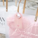 Titre personnalisé Nom PVC givré Sac cadeau mariage avec étiquette et papier intérieur Douche nuptiale Fête Bachelorette Favors