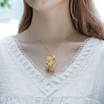 Personalisierte Drop Shaped Geburt Blume Bouquet Anhänger Halskette mit Birthstones