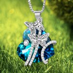 Personalisierte Geburtsmonat-Schmetterling Kette mit Herz-Kristall und Namen Gravur Geburtstag Jahrestag Muttertag Geschenk für Damen Mutter Oma