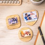 Personalisiertes drahtloses Ladegerät aus Holz mit eingraviertem Foto