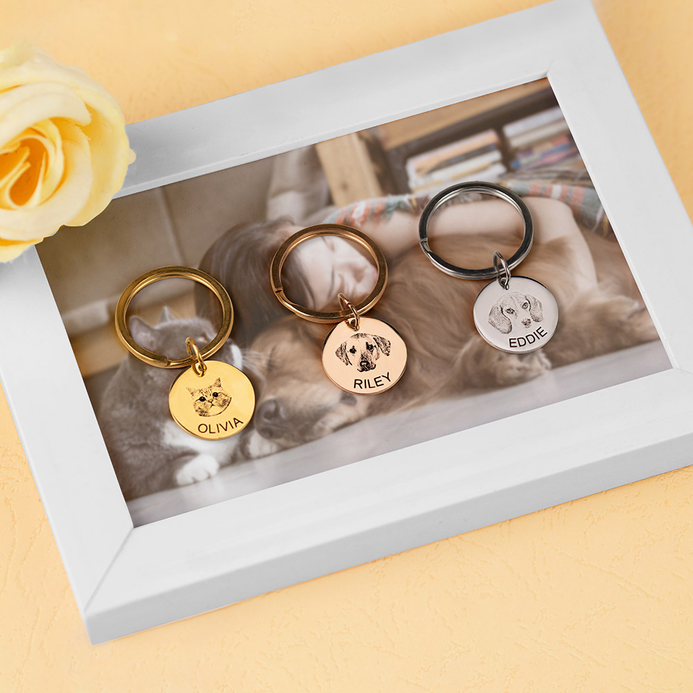 DOWAY Niedlicher Hund Schlüsselanhänger Aus Edelstahl – 18K Gold-Optik, Verschiedene Hunderassen, Perfekt Als Geschenk Für Hundeliebhaberinnen