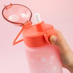 Personlig stor kapacitet gratis motiverande fitness tidsmarkör vattenflaska med gradientnamn och halmhandtag födelsedagspresent för män kvinnor