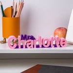 Personalisiertes Namensschild für den Schreibtisch