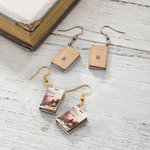 Boucles d'Oreilles Miniatures Personnalisées avec les Livres Cadeau d'Anniversaire pour Amoureux des Livres Écrivains Bibliothécaires Libraire