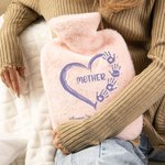 Botella de agua caliente personalizada con forma de corazón y funda de forro polar supersuave para la abuela