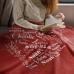 Personalized Close to Her Heart Fleece Blanket with 1-20 Name Super Soft Home Decor Valentine's Day Anniversary Birthday Gift for Couple Family